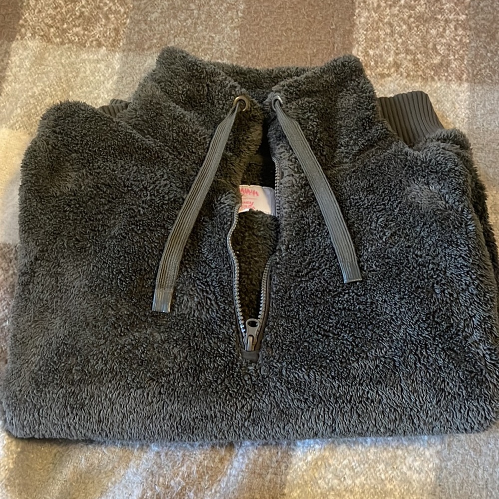 Cozy Sherpa pull over